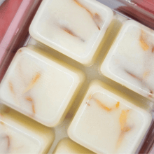 Load image into Gallery viewer, Ylang &amp; Bergamot Soy Wax Melts with 100% Pure Essential Oil
